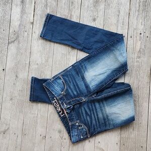 Dark Wash Straight Leg Size 3/4 Long Denim Jeans No Distressing